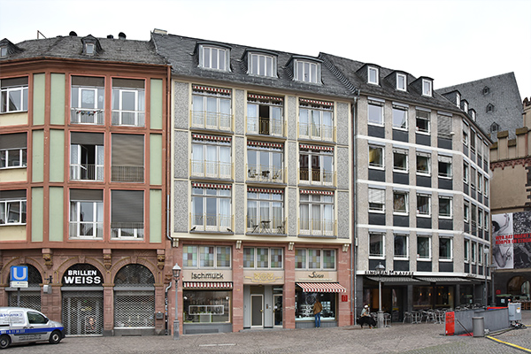 Erster Preisträger in der Kategorie „Wohnen im Denkmal“: das Haus zum goldenen Rad am Frankfurter Römerberg. Foto: Christine Krienke