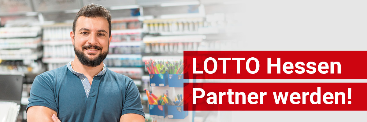 Mann im Verkaufsraum und der Bildaufschrift "LOTTO Hessen Partner werden!"